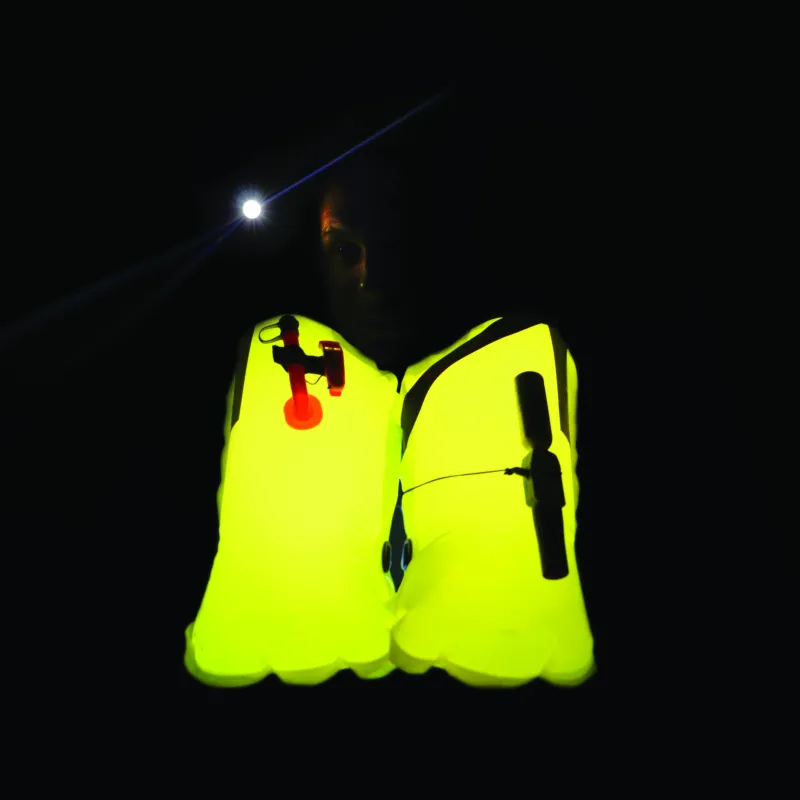 Spinlock Lume-On™ Lifejacket bladder illumination lights Spinlock Lume-On™ Lifejacket bladder illumination lights