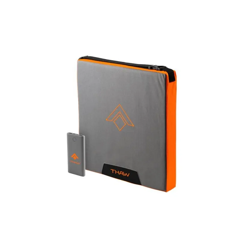 THAW Rechargeable Heated Seat Pad + power bank 10.000 mAh THAW Rechargeable Heated Seat Pad + power bank 10.000 mAh
