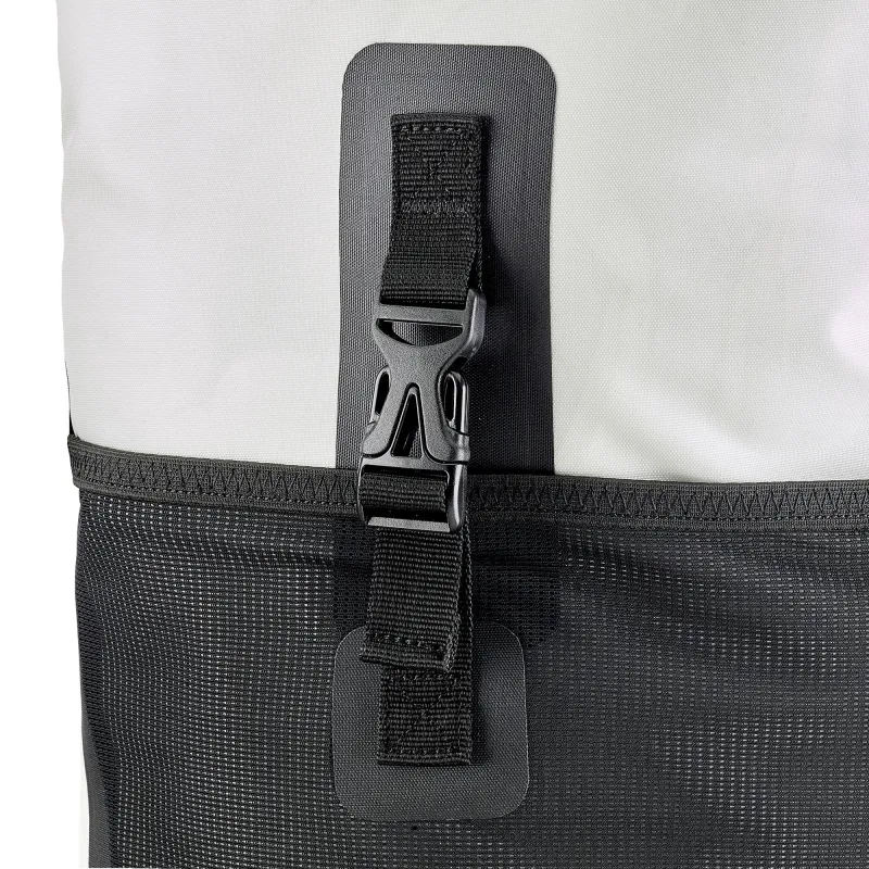 Musto Evolution 40L dry backpack Musto Evolution 40L dry backpack