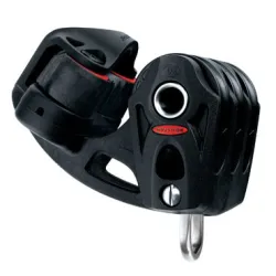 Ronstan serie 30Triple, cleat